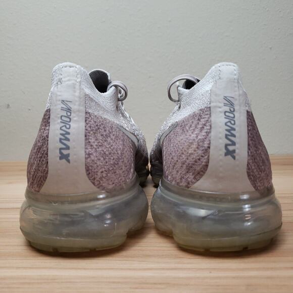 Nike‎ Womens Air Vapormax Flyknit 849557-202 Gray Lace Up Sneaker Shoes Size 7.5 - Picture 4 of 6